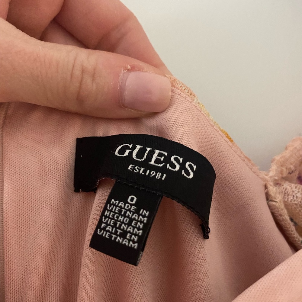 Like New GUESS Women’s Pink Floral Lace Ruched Bodycon Dress